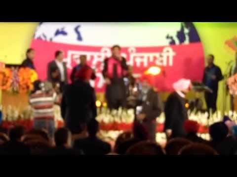 Harbhajan Maan at NRI Punjabi Sammelan in Jalandhar