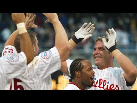 Video: BOS@PHI: Pratt hits a walk-off homer in the 13th