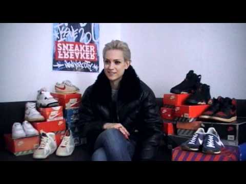 Schau auf meine Schuhe. 0 Schau auf meine Schuhe.