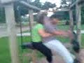 C� e D no parquinho