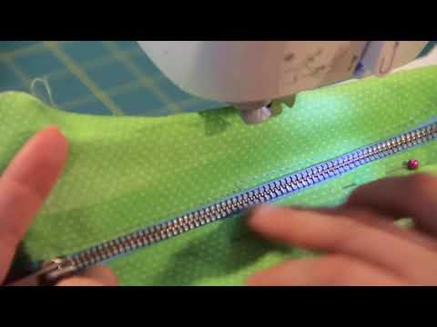 how to attach a zipper foot
