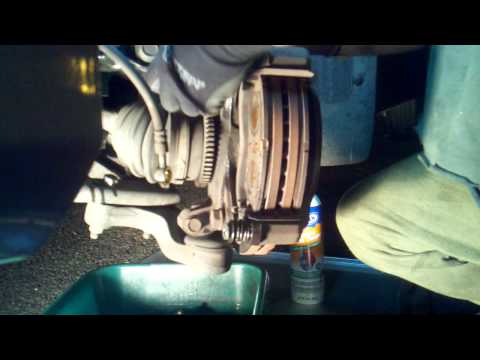 2005 Kia Sedona Brake OVERHAUL – Part 1 Removal