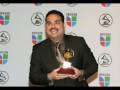 Gilberto Santa Rosa La Fiesta No Es Para Feos Video and Lyrics