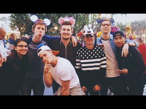 THE SQUAD GOES TO DISNEYLAND