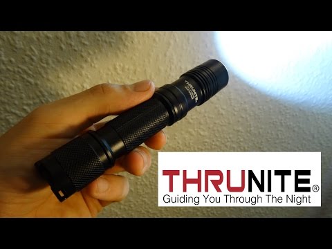 ThruNite® TN12 CW Taktische LED Taschenlampe mit 1050 Lumen im Test !