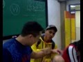 A gelera da facull zuando o professoar Kallas