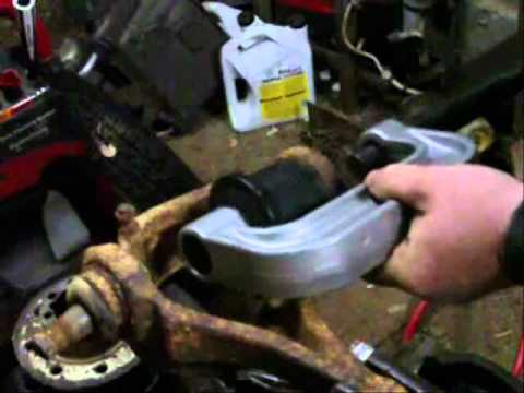 Removing ball joints on GM 10-bolt