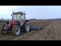 Uprawa pod ziemniaki. Film nie jest taki jak bym chciał, część musiałem nagrywać sam. Mimo to mam nadzieję, że będzie się podobać :p W przyszłym tygodniu prawdopodobnie film z zasiewów wiosennych. Muzyka: Gareth Emery feat Christina Novelli - Concrete Angel Ścieżka dźwiękowa nie jest moja własnością i nie roszczę sobie do niej żadnych praw. Nie czerpie z filmu żadnych korzyści materialnych, film ma charakter edukacyjny