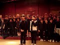 Colegio tarbut. los chicos de cuarto grado cantan en amia