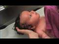 videos de Thelma has a bath