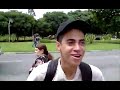 Virando uma garrafa d coca