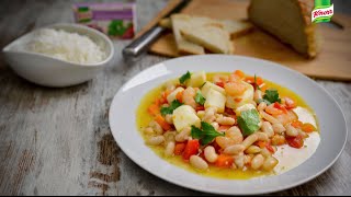 Deixe descongelar um pouco as tiras de pota, elimine a pele branca opaca e corte-as em dados.