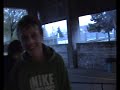 Polacco Pazzo che fą snowboard gił da gradini Polacco Pazzo che fą snowboard gił da gradini