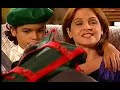 Madalena beija muito �lvaro e as crian�as