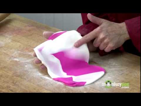 how to dye fondant icing
