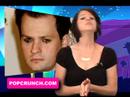 sarah east covers the latest celebrity gossip, including amy winehouse's assault charges, wesley snipes' jail term, and lily allen's claim that she gives the best head in britain.  also covered are oj simpson, ashlee simpson, and lynne spears.