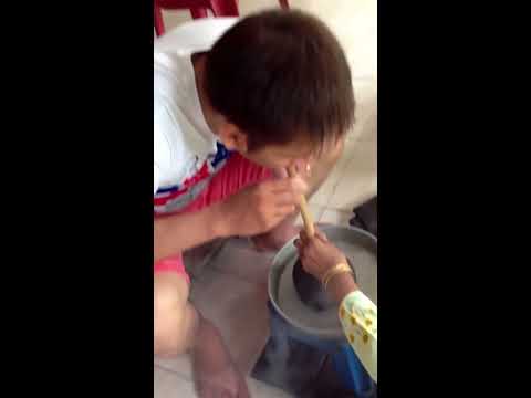 Malaysia - catching worms from your nose? (Chinese Speaking)