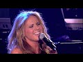 Me ha gustado un vídeo de @YouTube (http://t.co/cGbI7MOKpt - Lucie Silvas - Nothing Else Matters (Radio 2 concert)).