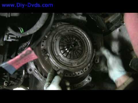 how to bleed iveco clutch