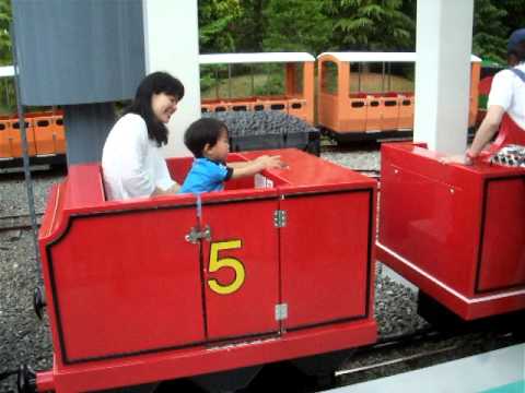 Thomas The Train Pumpkin Carving