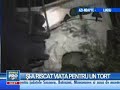 Un tren personal a lovit o masina cu nuntasi, care se grabeau sa aduca tortul miresei.