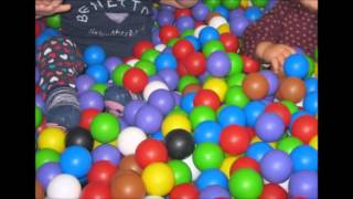 Buon Feste! Un video originale per i nostri migliori auguri.