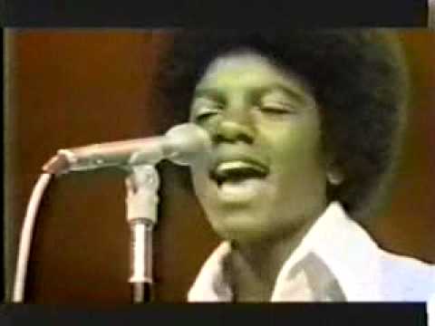 Jackson 5 – Dancing Machine (Michael does ROBOT) – Soul Train 1973