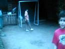 caida jugando a la pelota