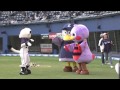 【プロ野球パ】ライナをお姫様抱っこするレオ、さすが百獣の王! 2015/05/08 M-L ライナ
