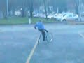 VECCHIETTO EQUILIBRISTA IN BICI VECCHIETTO EQUILIBRISTA IN BICI