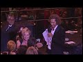 llegar al gan final de starlite gala 2012 llev� su tiempo... david bisbal tuvo que convencer a antonio banderas para subir al escenario a cantar la 'canci�n ...