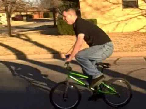 BMX BIKES TRICKS STUNTS CRASHES