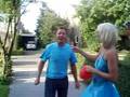 videos de Million dollar wedding, stoom afblazen met helium