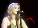 Kelly Clarkson, Chivas