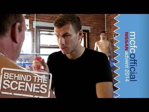 HOW THE BIG FIGHT HAPPENED | Man City Advent Calendar 2014 | Day Eight