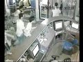Shaking severely:Filmed by TV camera in a Cyber cafe