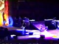 Guns n Roses live - Axl falls