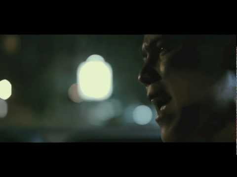 96 Minutes Trailer Español
