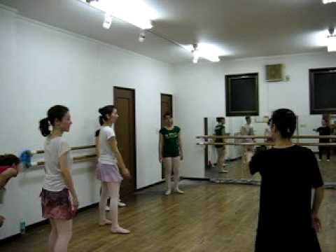 ７．J'sダンススタジオ　クラシックバレエクラス２
