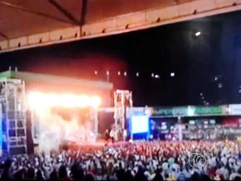 Policial civil mata rapaz de 20 anos na festa da pecuária de Goiânia 2013.