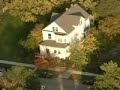 oscar winner dream girl and american idol finalist jennifer hudson loses her mom and brother. both found murdered in the hudson chicago home. an amber alert has been issued for jennifer's missing nephew who is 7-years-old.

video from live chopper report

copyright cbs2 chicago 10-24-08