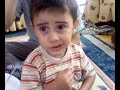 abdussamet kameraya bakmaya utandığı için gözlerini kapatıyoo..