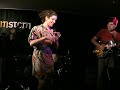 Giana Viscardi canta 