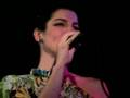 Giana Viscardi canta Na Gangorra na Europa