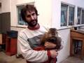 Hastung la Nutria comiendo un chupetin