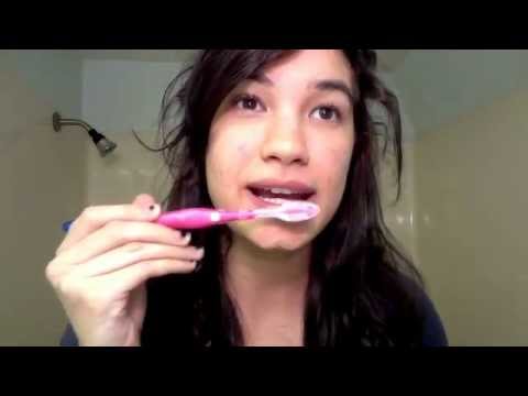 how to remove dead skin from lips