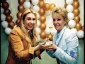 Marina de Oliveira e Luiza Gerk cantam \"Crescendo Juntas\"