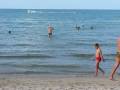 videos de Sandy Beach - Koh Samui Thailand - Triathete takes to the waves