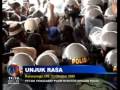 Petani Penggarap Pesisir Pantai KulonProgo Menolak Tambang Besi dan Bentrok dengan Polisi