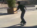 saltando tres skates